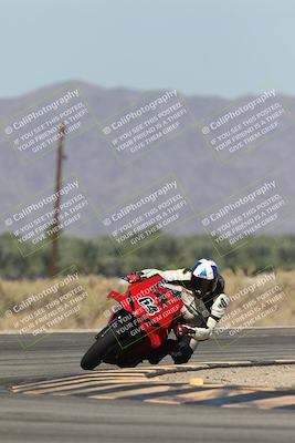 media/Oct-13-2025-Moto Forza (Mon) [[a66d839500]]/2-A Group/Session 3 (Turn 16)/